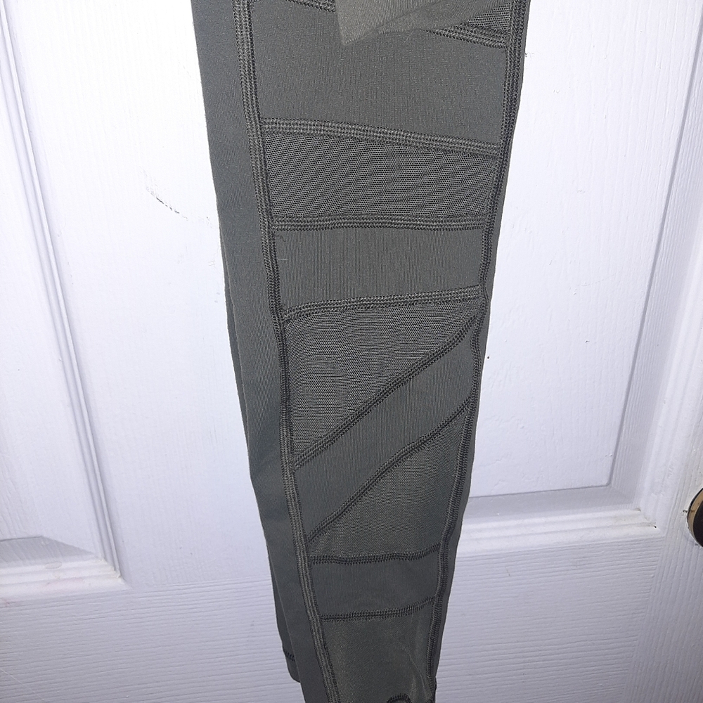 Lululemon Tech Mesh High Rise Wunder Tight - Picture 3 of 3